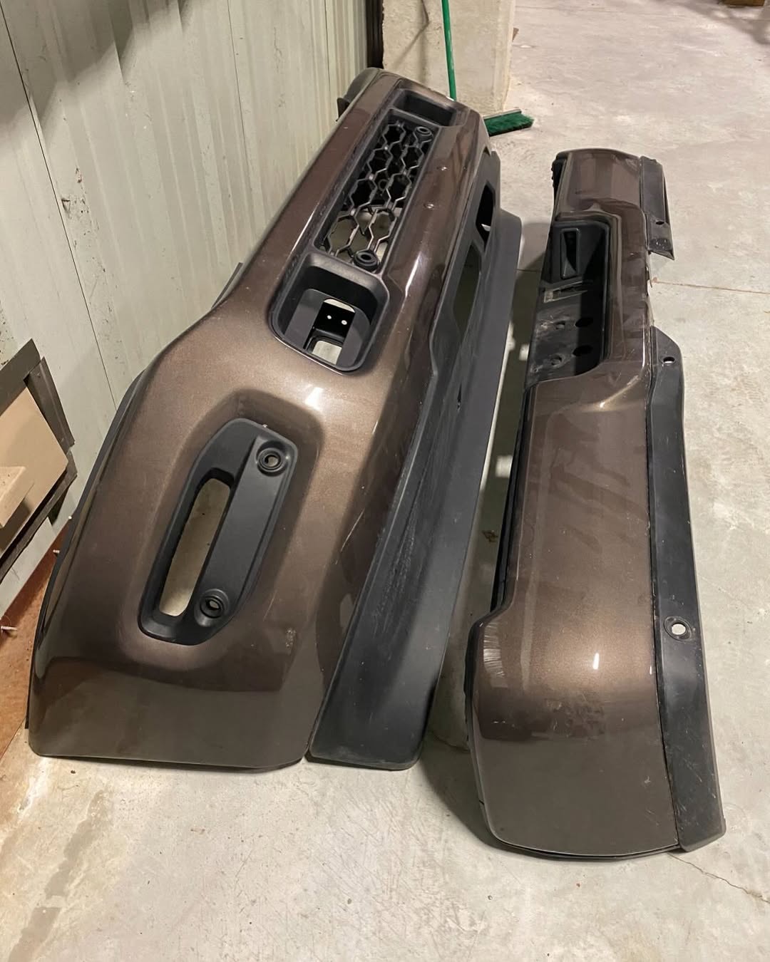RAM 2500 OEM FRONT & REAR BUMPERS image 2