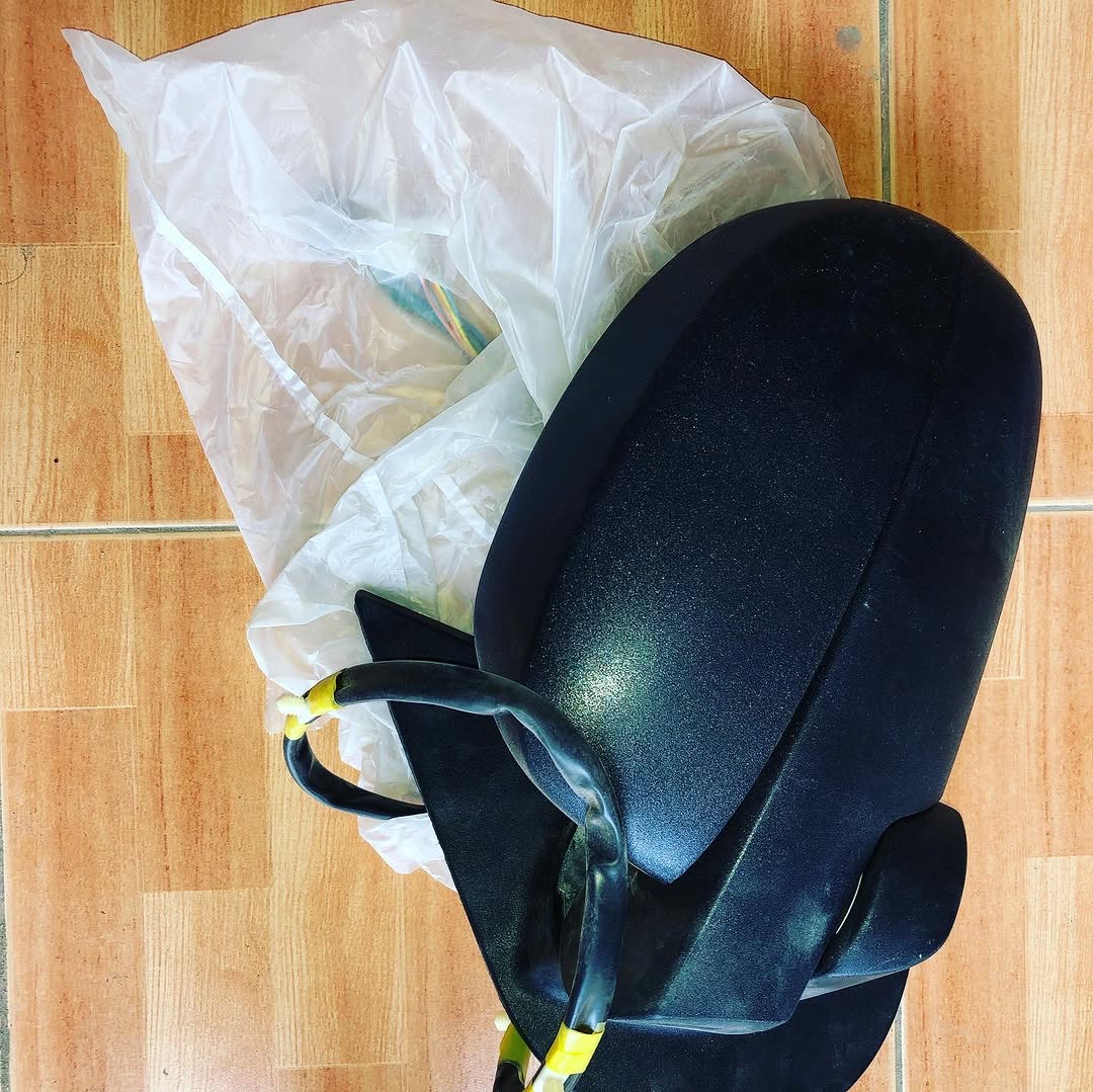 GMC YUKON / CHEVY TAHOE / SUBURBAN SIDE MIRRORS (AUTO FOLD) image 3