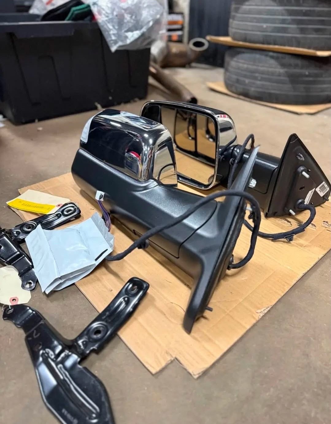 2019–2025 RAM OEM CHROME POWER MIRRORS image 3