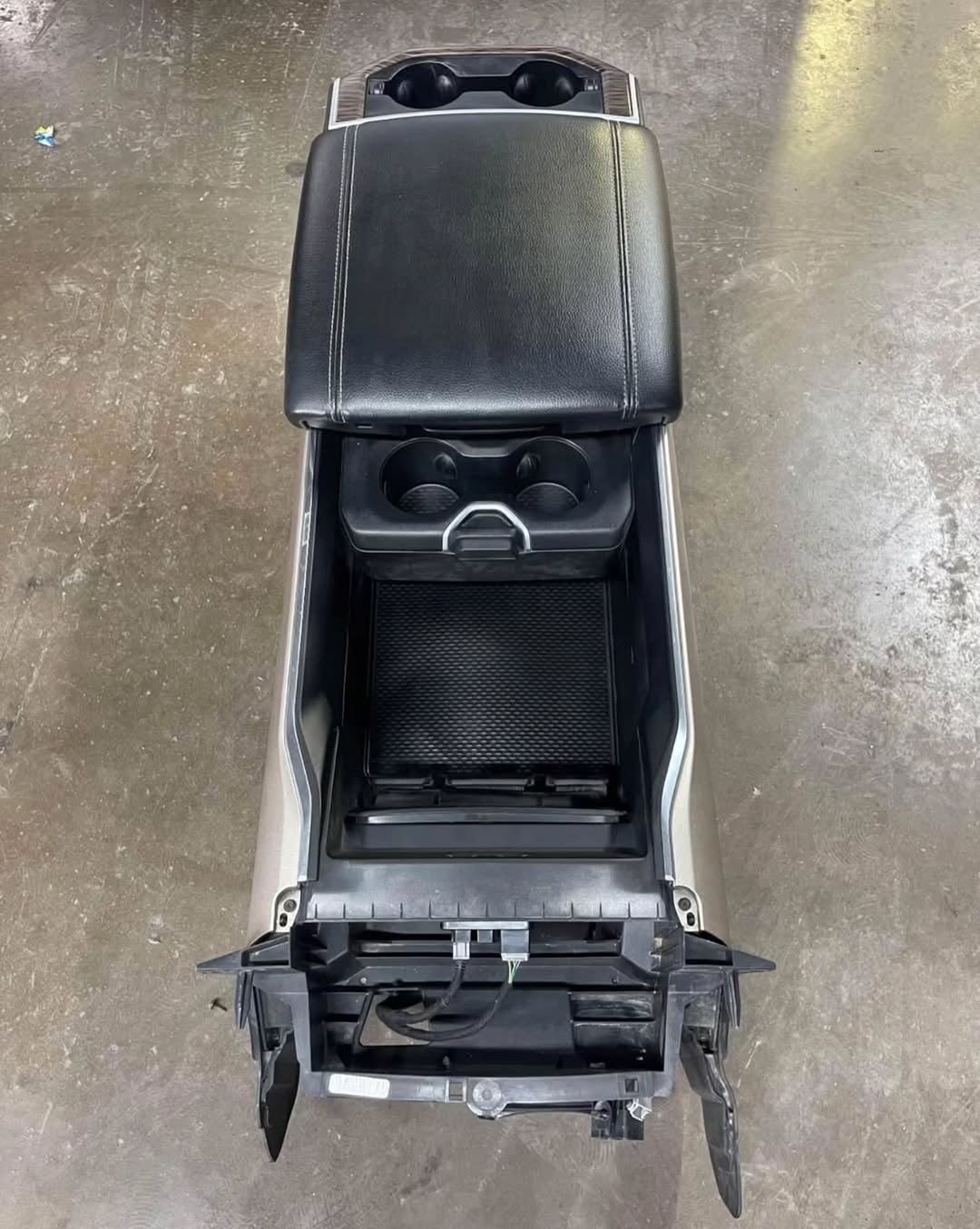 2019-2025 Ram 1500 OEM Center Console | Fits Ram 1500, 2500 & 3500 for sale at Zack's Auto Parts